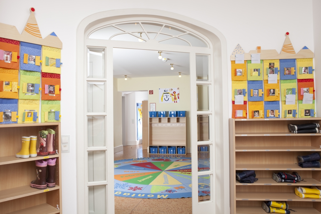 Am Sternenwinkel – Bilingualer Montessori Kindergarten mit Kinderkrippe